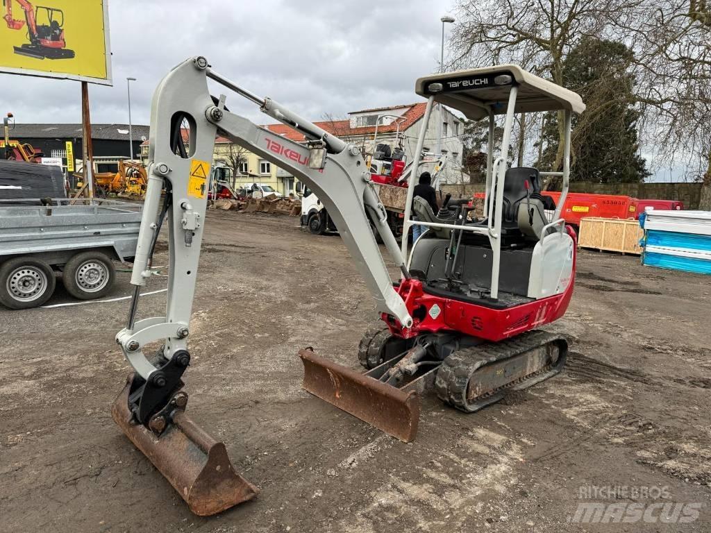 Takeuchi TB 216 Mini Escavadoras <7t