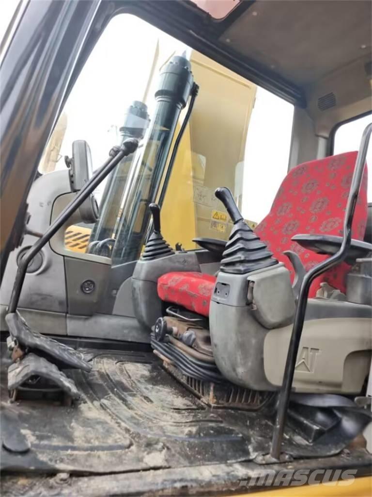 CAT 323 GC Escavadoras de rastos