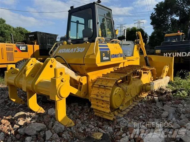 Komatsu D 85 Dozers - Tratores rastos