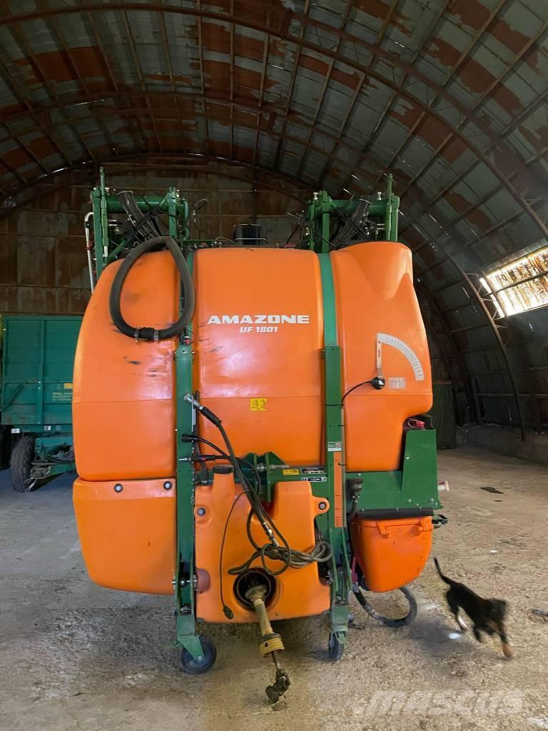 Amazone UF 1801 Pulverizadores montados