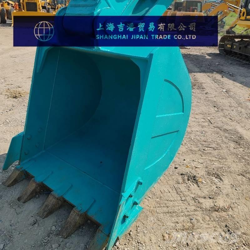 Kobelco 210 Escavadoras de rastos