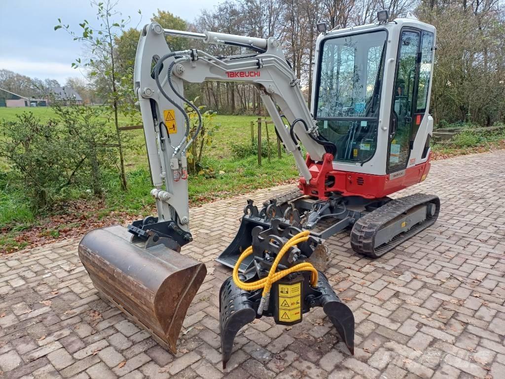Takeuchi TB 225 Mini Escavadoras <7t