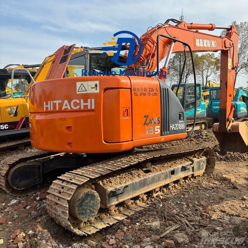 Hitachi ZX 135 US Escavadoras de rastos