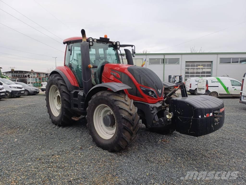 Valtra T 234 Tratores Agrícolas usados