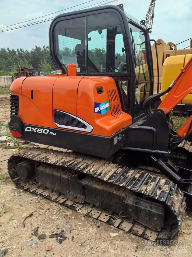 Doosan DX 60 Escavadoras de rastos