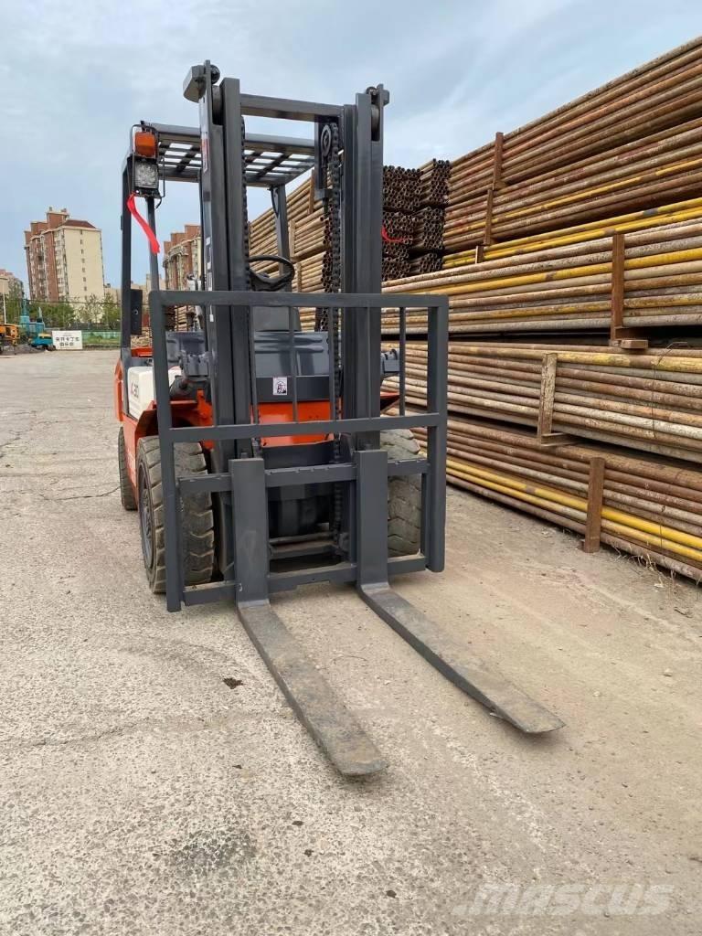 Heli FD 30 Empilhadores Diesel