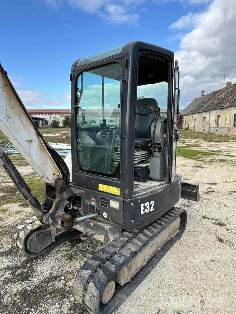Bobcat E 32 Mini Escavadoras <7t