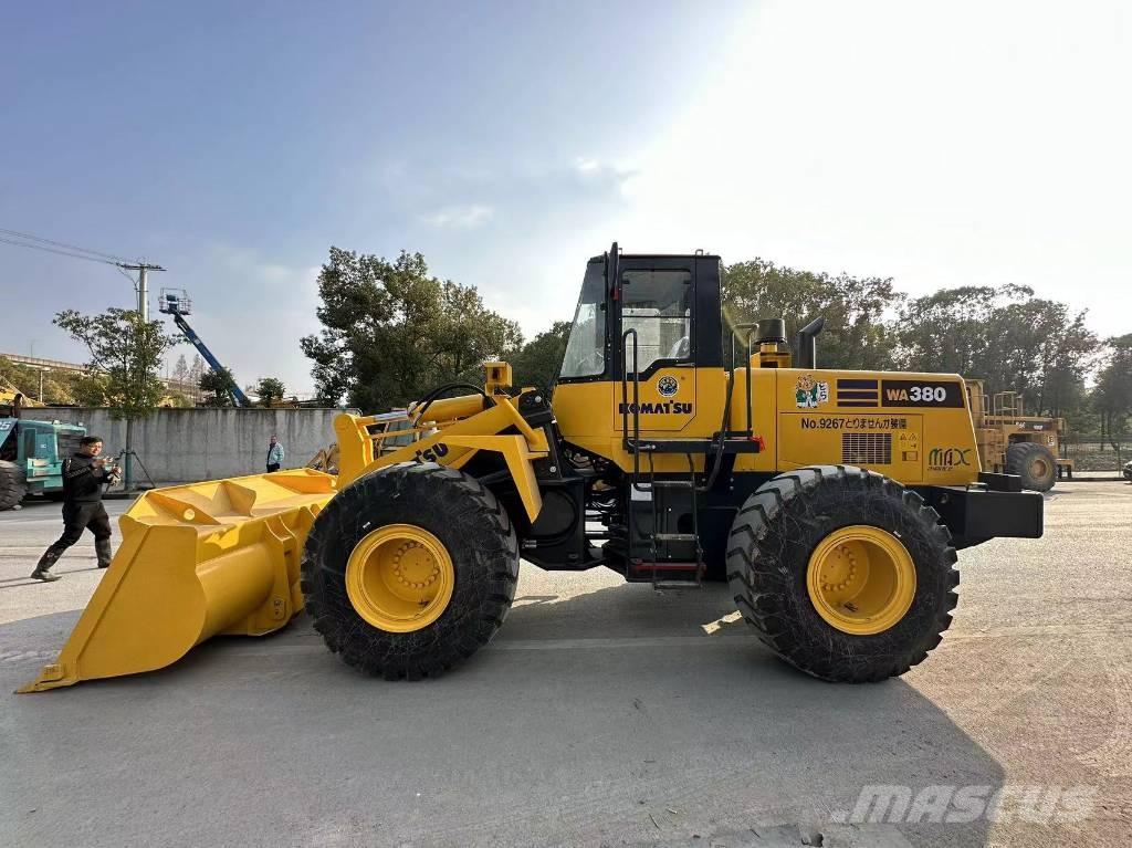 Komatsu WA 380 Pás carregadoras de rodas
