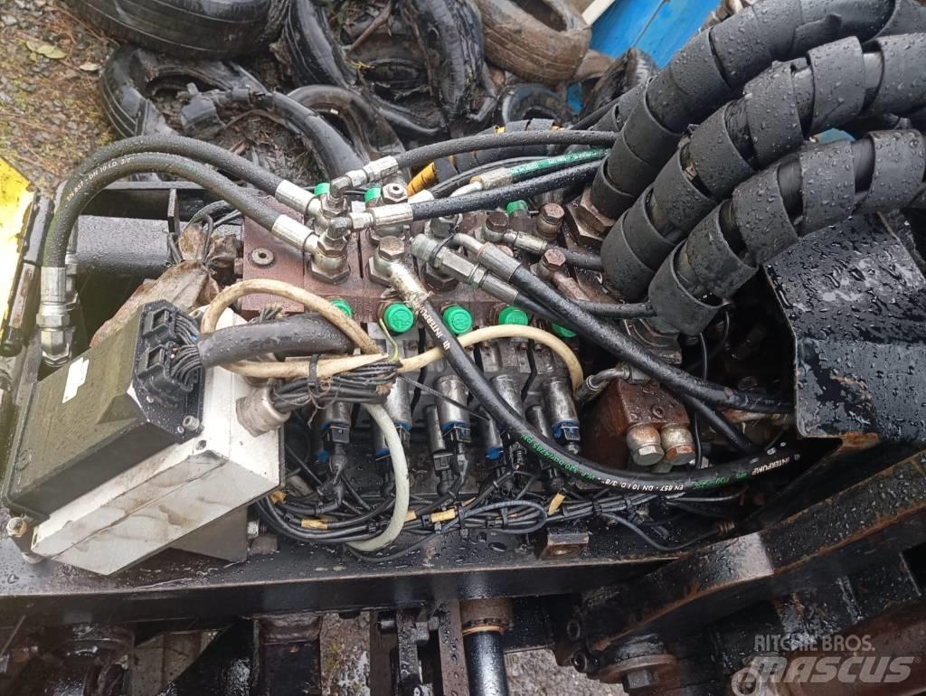 Hyundai 220 HXNLC Escavadoras florestais