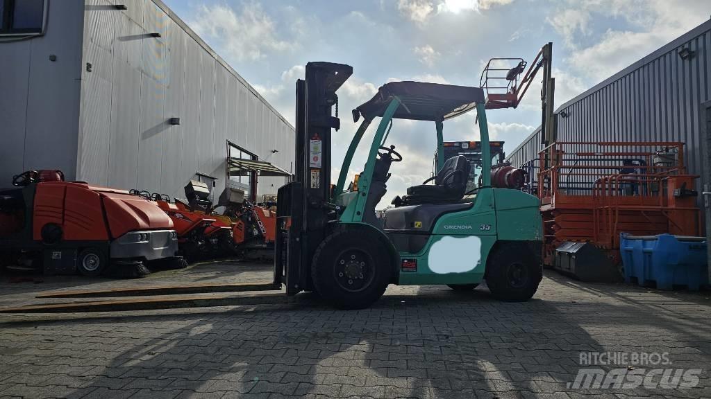 Mitsubishi FG 35 N Empilhadores a gás