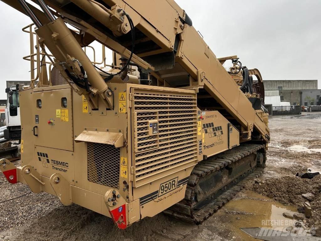 Tesmec 950 Abre-valas