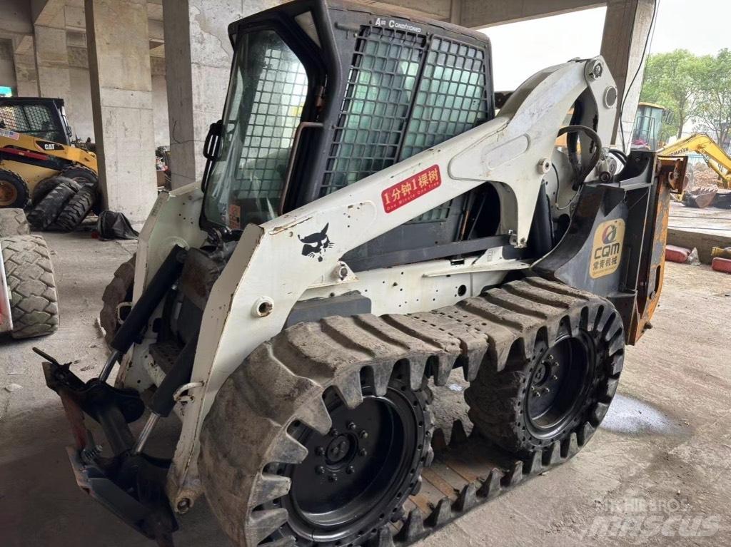 Bobcat S 330 Carregadoras de direcção deslizante