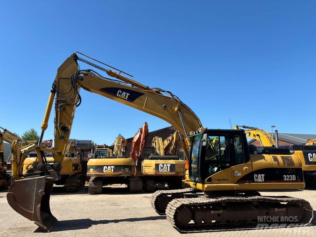 CAT 323 D L Escavadoras de rastos