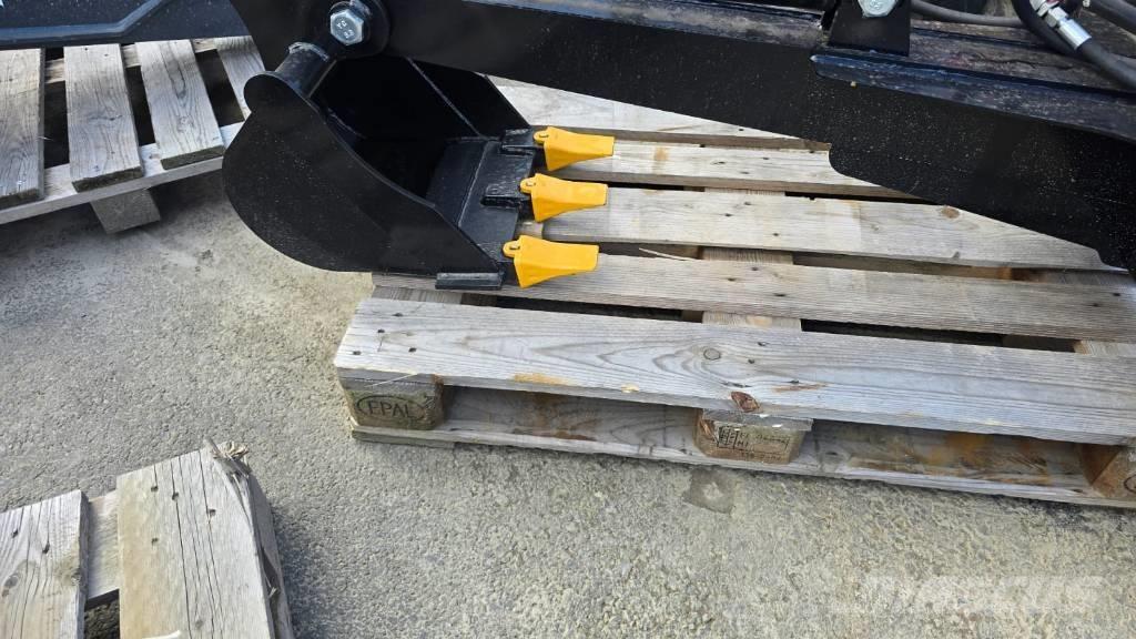  Grävarm Avant bobcat Carregadoras de direcção deslizante