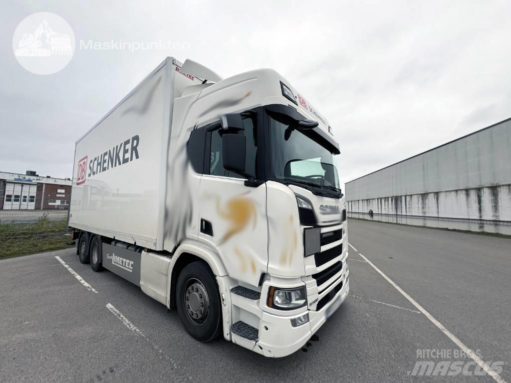 Scania R 580 Camiões de caixa fechada