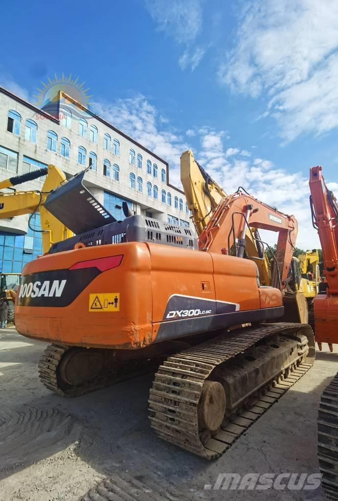 Doosan DX 300 LC Escavadoras de rastos