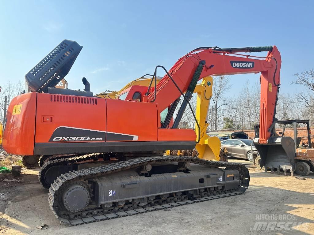 Doosan DX 300 Escavadoras de rastos