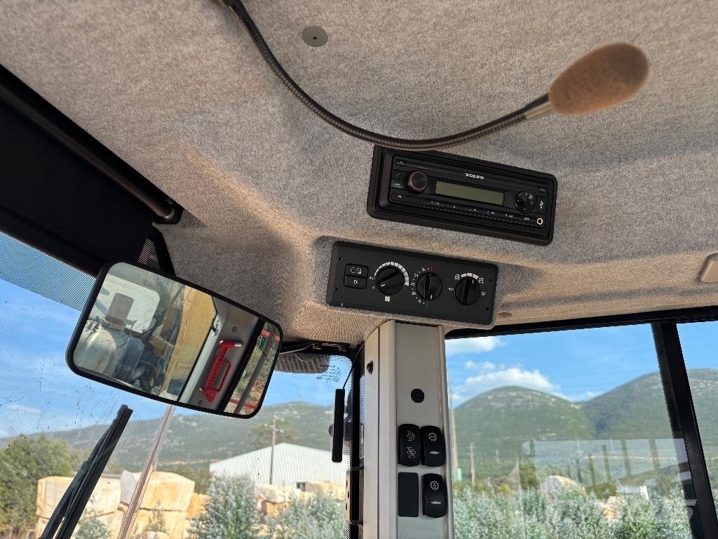 Volvo L 260 H Pás carregadoras de rodas