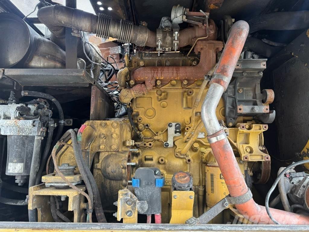 CAT M316 F Escavadoras especiais
