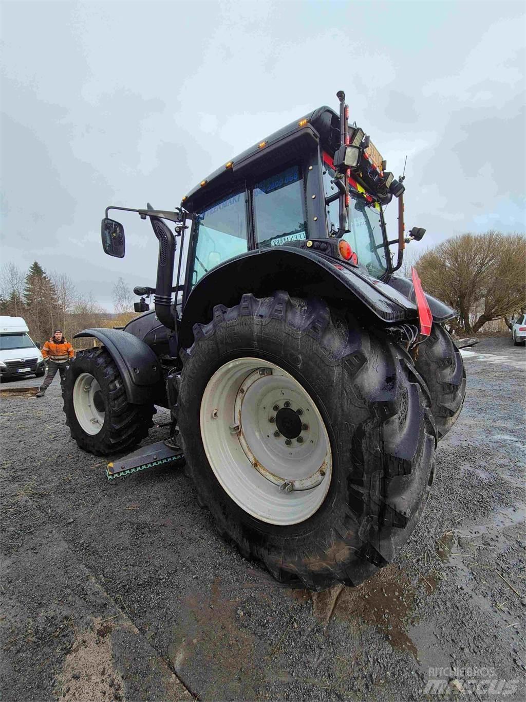 Valtra T191LS Tratores Agrícolas usados