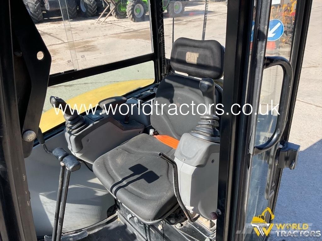 CAT 302.7 D CR Mini Escavadoras <7t