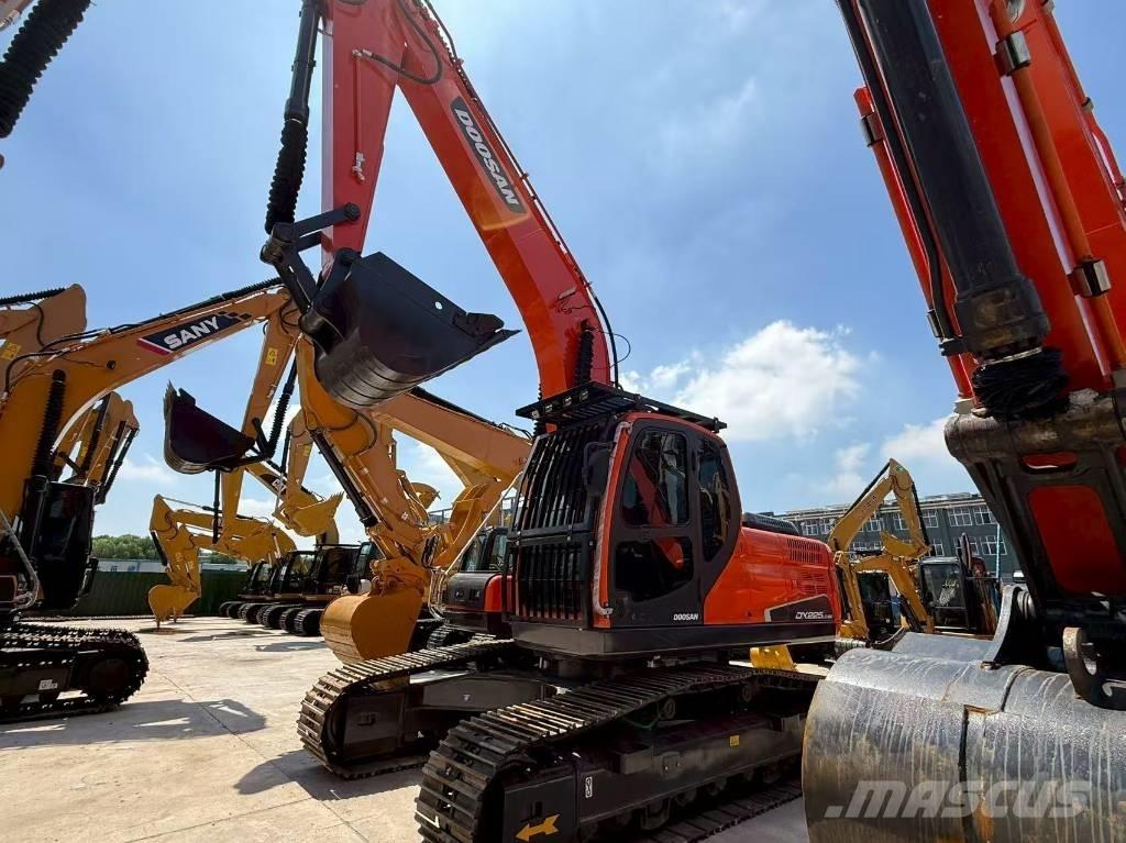 Doosan DX 225 Escavadoras de rastos