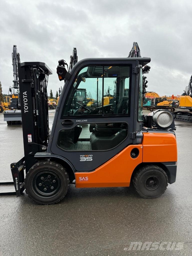 Toyota 02-8 FGJF 35 Empilhadores a gás