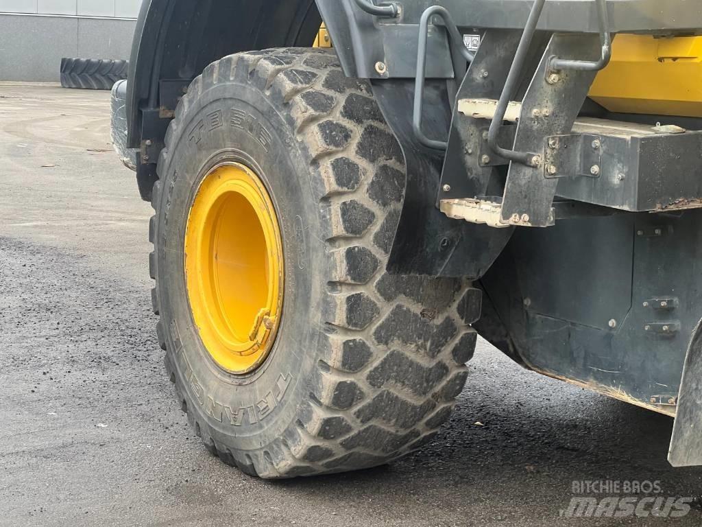Komatsu WA 380-7 Pás carregadoras de rodas