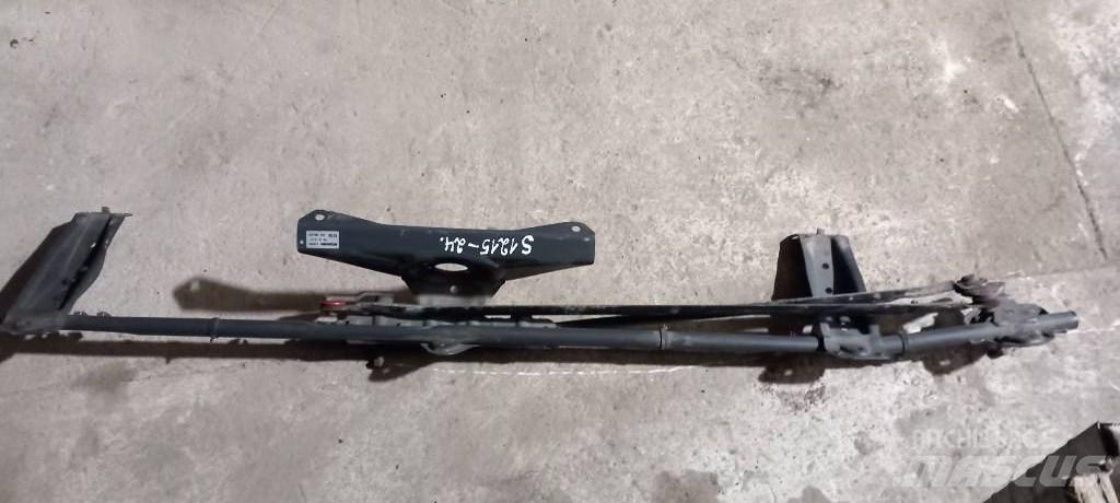 Scania R440  2120765 Cabines e interior
