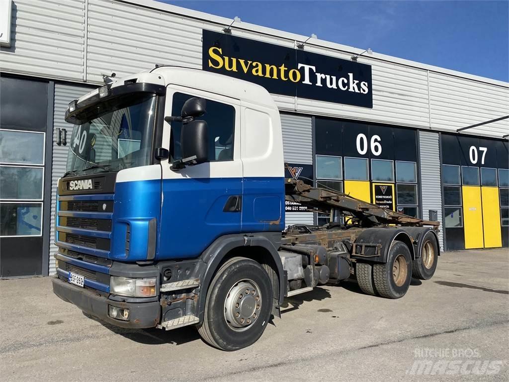 Scania R 124 6X2 Camiões caixa desmontável com elevador de cabo