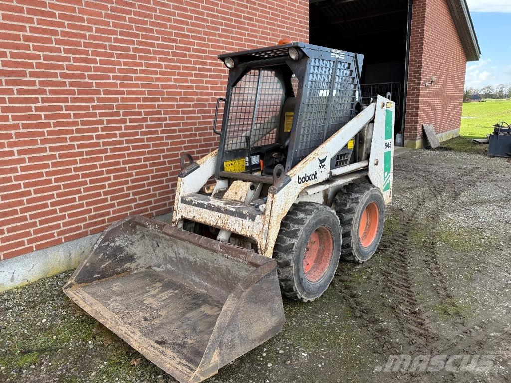 Bobcat 643 Carregadoras de direcção deslizante