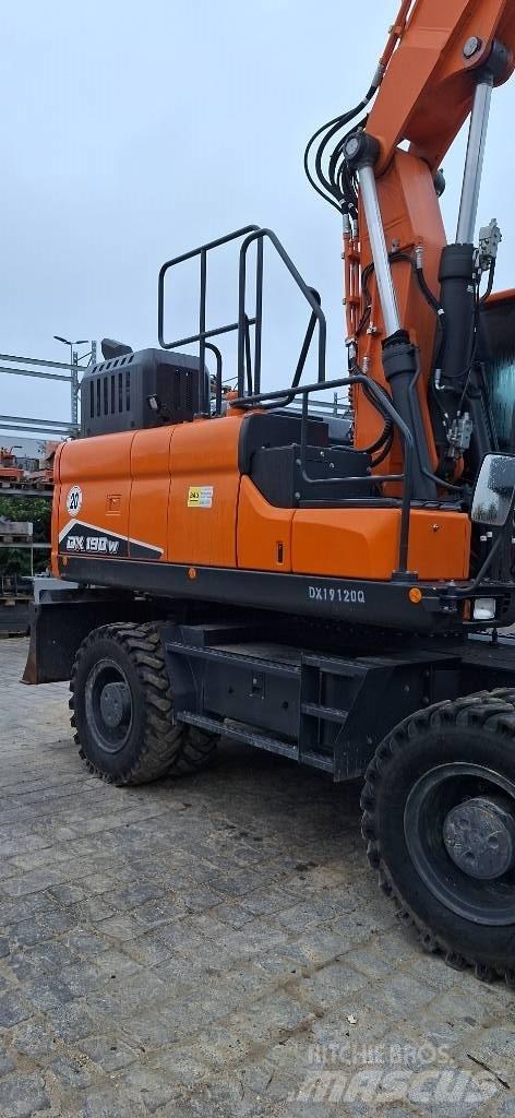 Doosan DX 190 W-7 Escavadoras de rodas