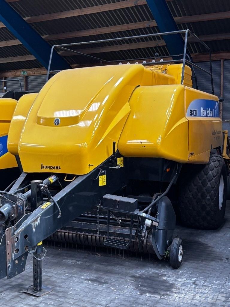 New Holland BB 9090 Enfardadeira de fardos quadrados