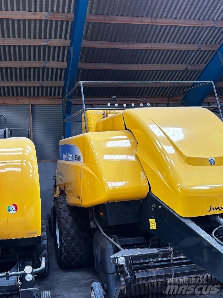 New Holland BB 9090 Enfardadeira de fardos quadrados