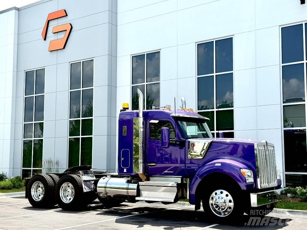 Kenworth W 990 Tractores (camiões)