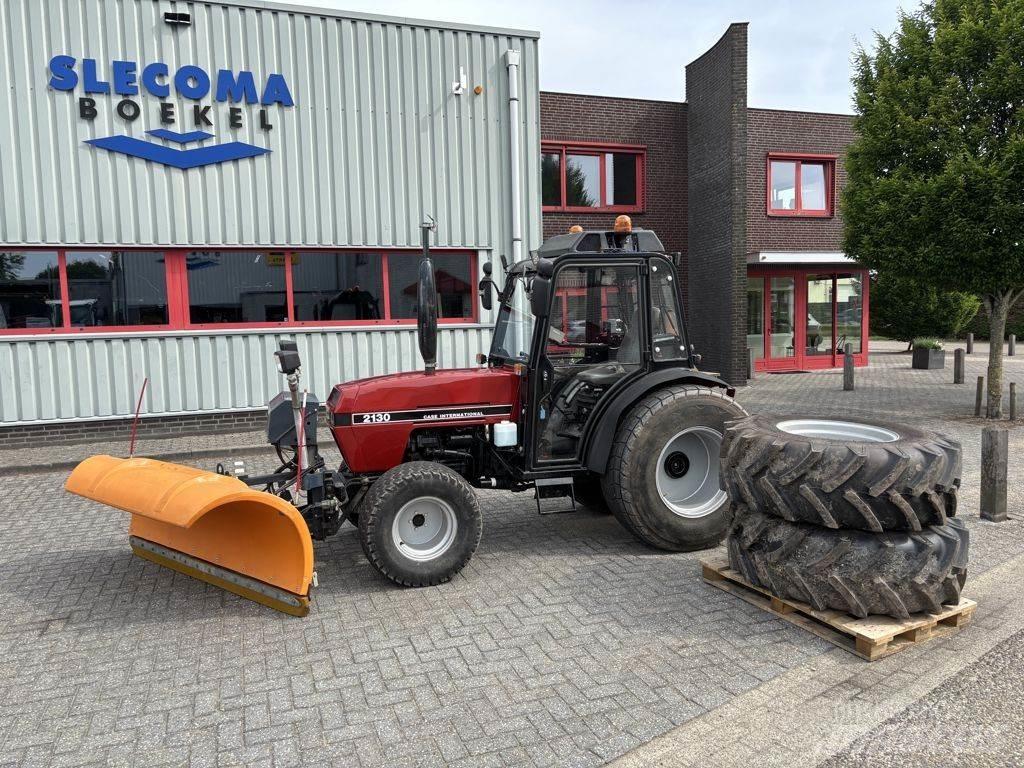 Case IH IH 2130 Tratores Agrícolas usados
