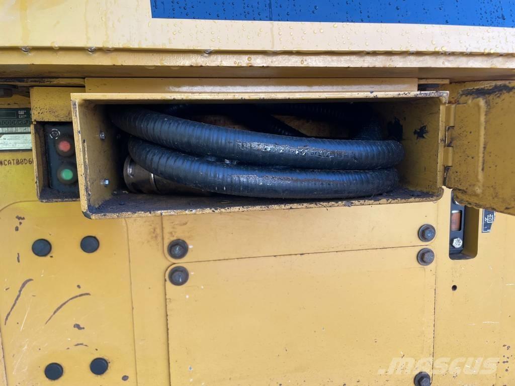 CAT D 6 K 2 LGP Dozers - Tratores rastos