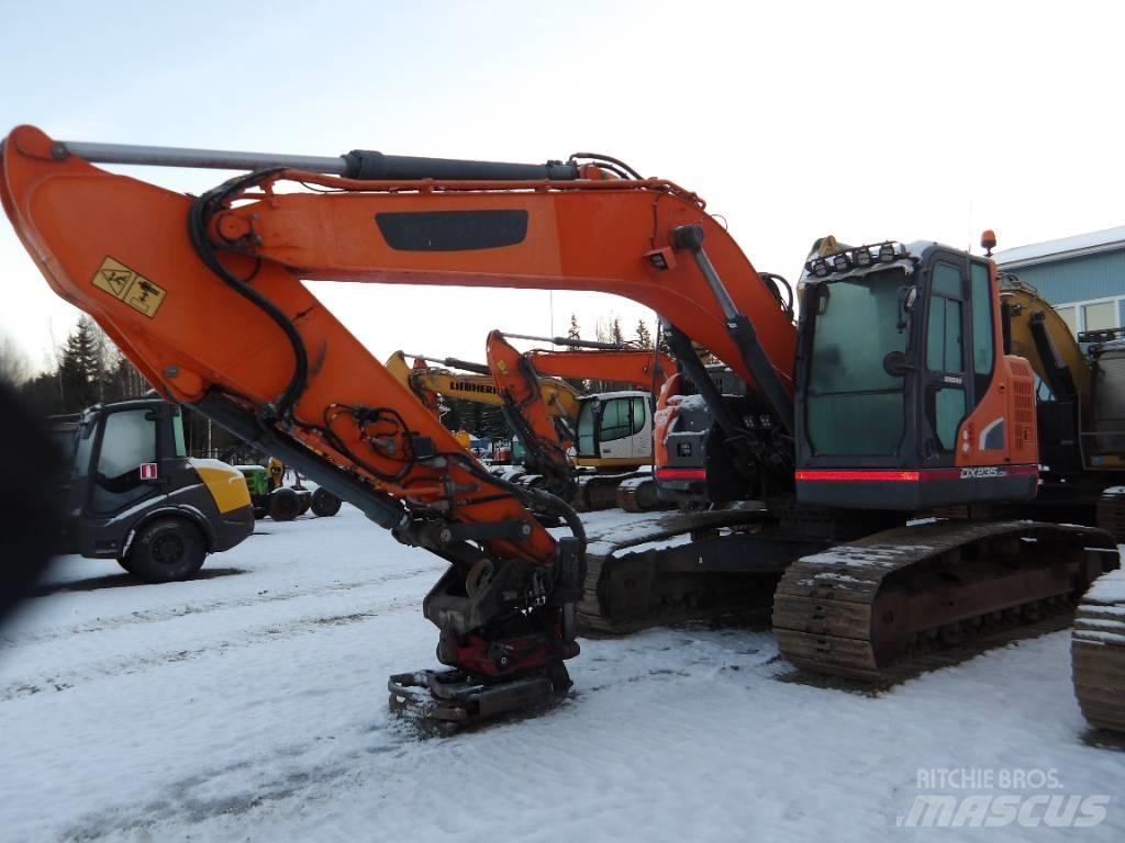 Doosan DX 235 Escavadoras de rastos