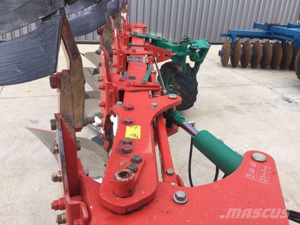 Kverneland LS100 Charruas convencionais