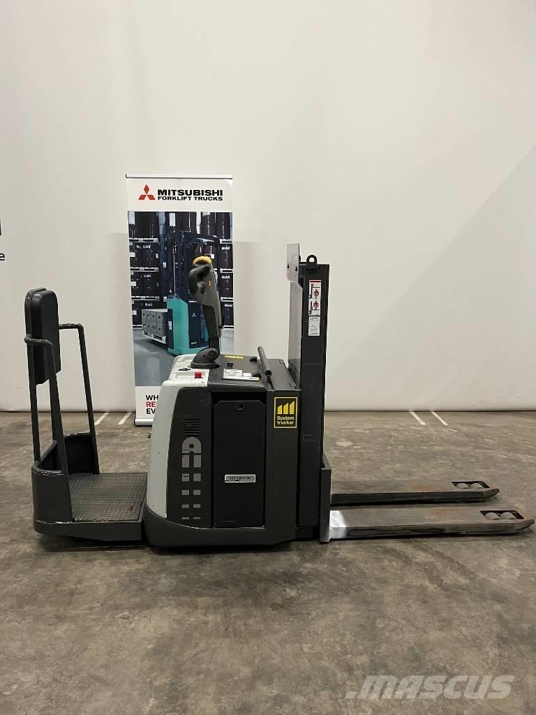 Atlet PDP200THF209 Empilhador para operador externo