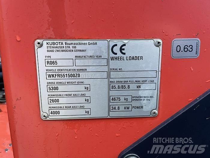 Kubota R065 Pás carregadoras de rodas