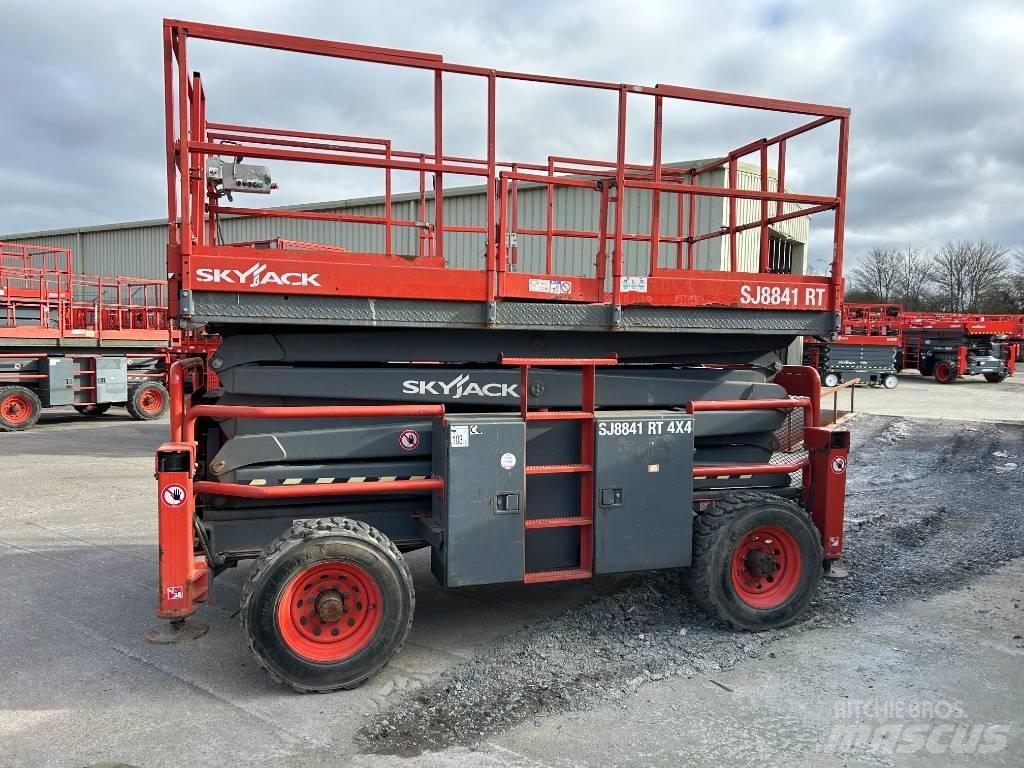 SkyJack SJ 8841 RT Elevadores de tesoura