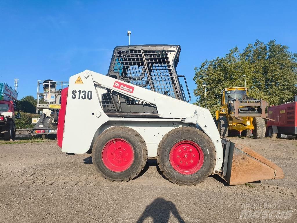 Bobcat S 130 Carregadoras de direcção deslizante