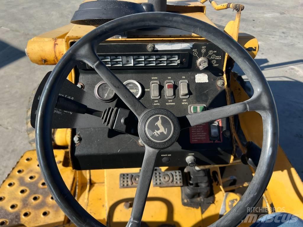 John Deere 210 LE Carregadoras frontais e escavadoras