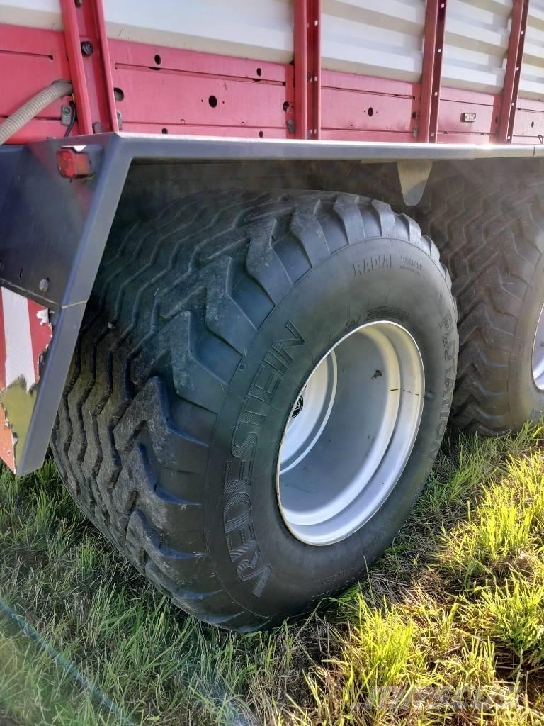Pöttinger Torro 5700 Atrelados auto-carregadores