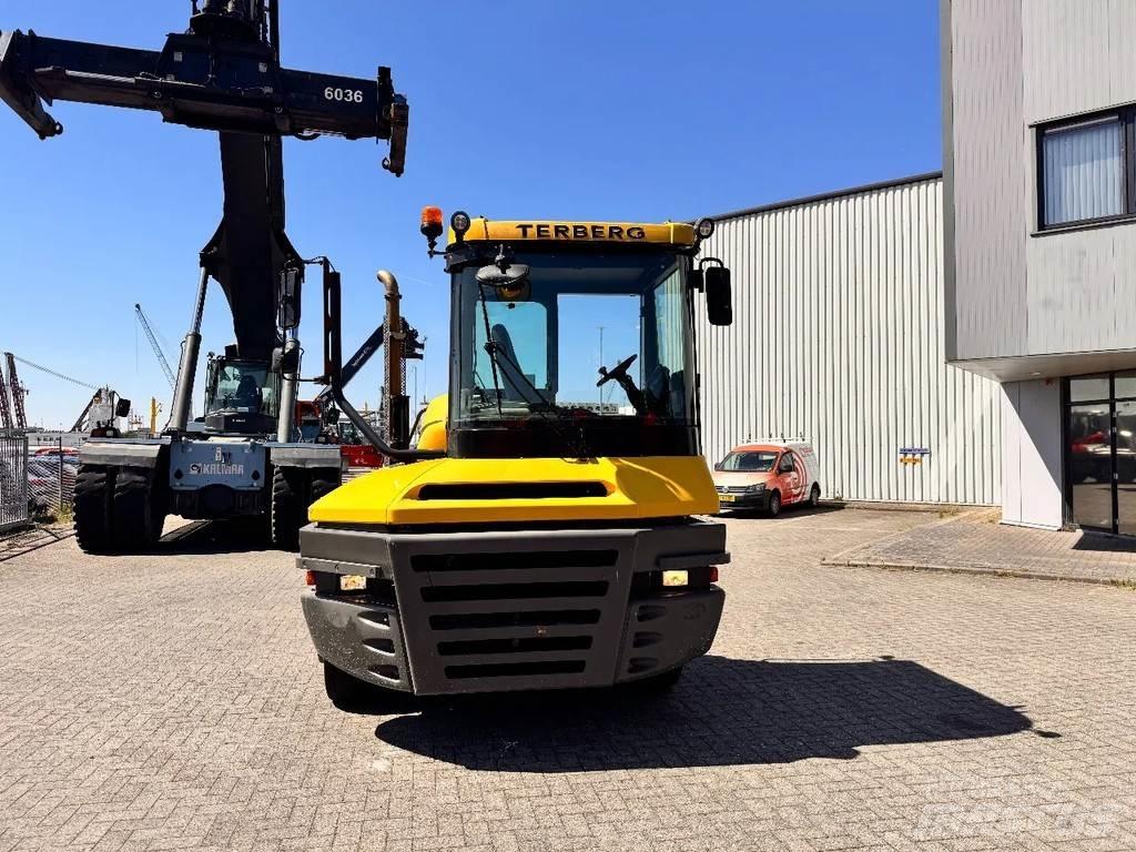 Terberg RT 223 Tractores terminais
