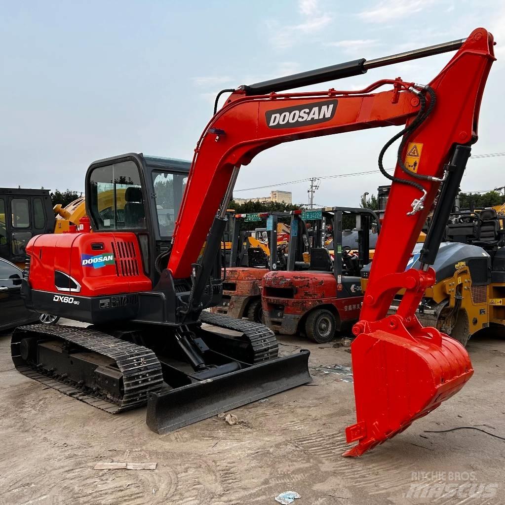 Doosan DX60 Escavadoras de rastos