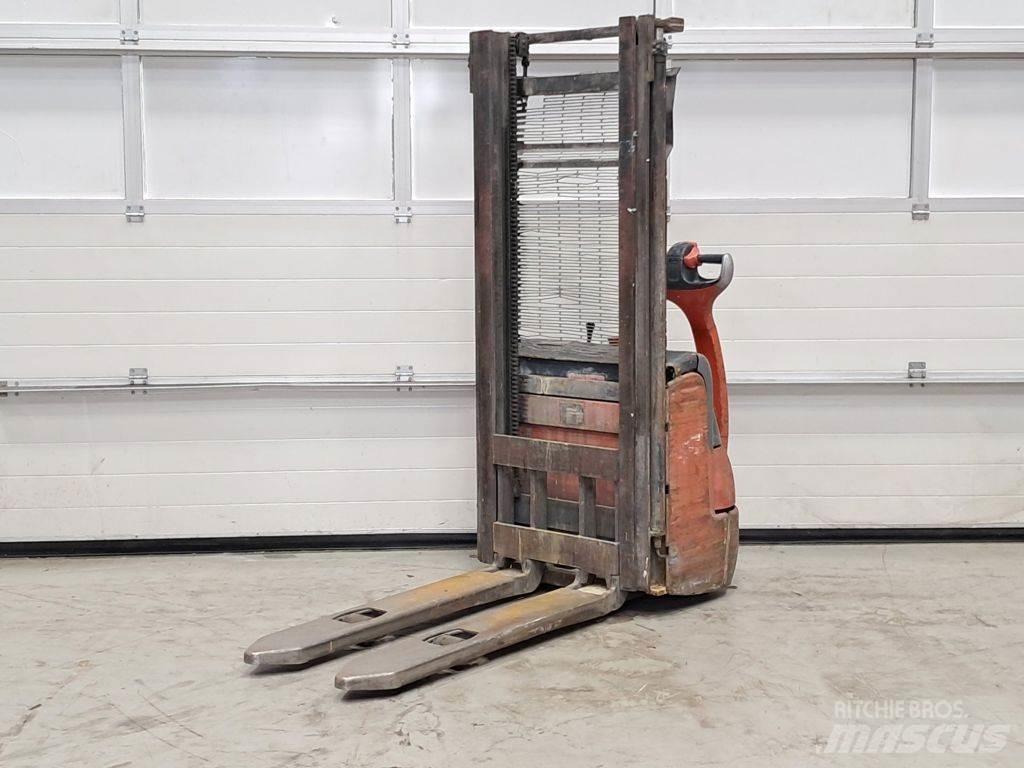 Linde L10 Empilhador para operador externo