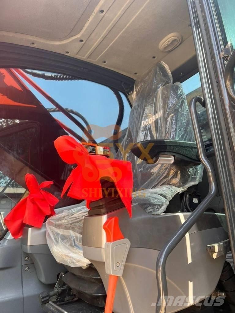 Doosan DX 300LC-9C Escavadoras de rastos