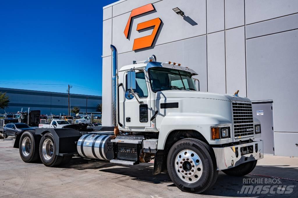 Mack Pinnacle Tractores (camiões)